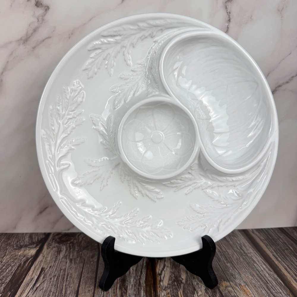 Bordalo Pinheiro Chip and Dip Platter White Embossed Leaf Floral Portugal